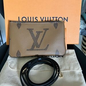 Louis Vuitton Double Zip Pochette Monogram